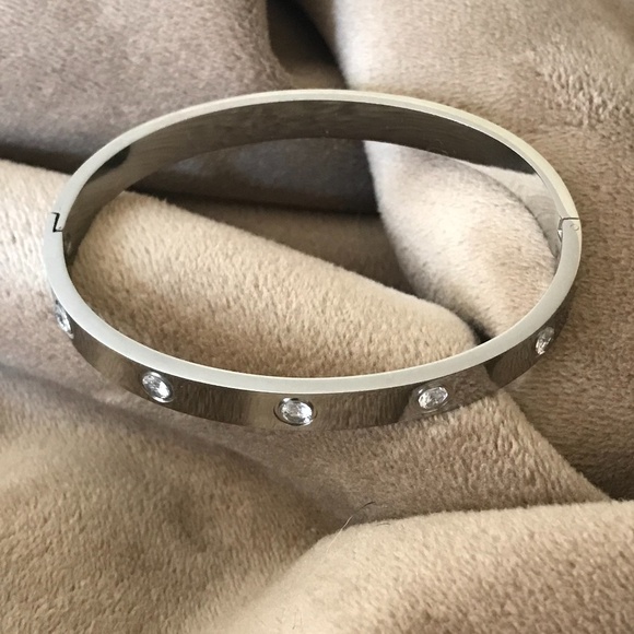 Love style Bangle with CZs - stainless steel - Picture 3 of 7